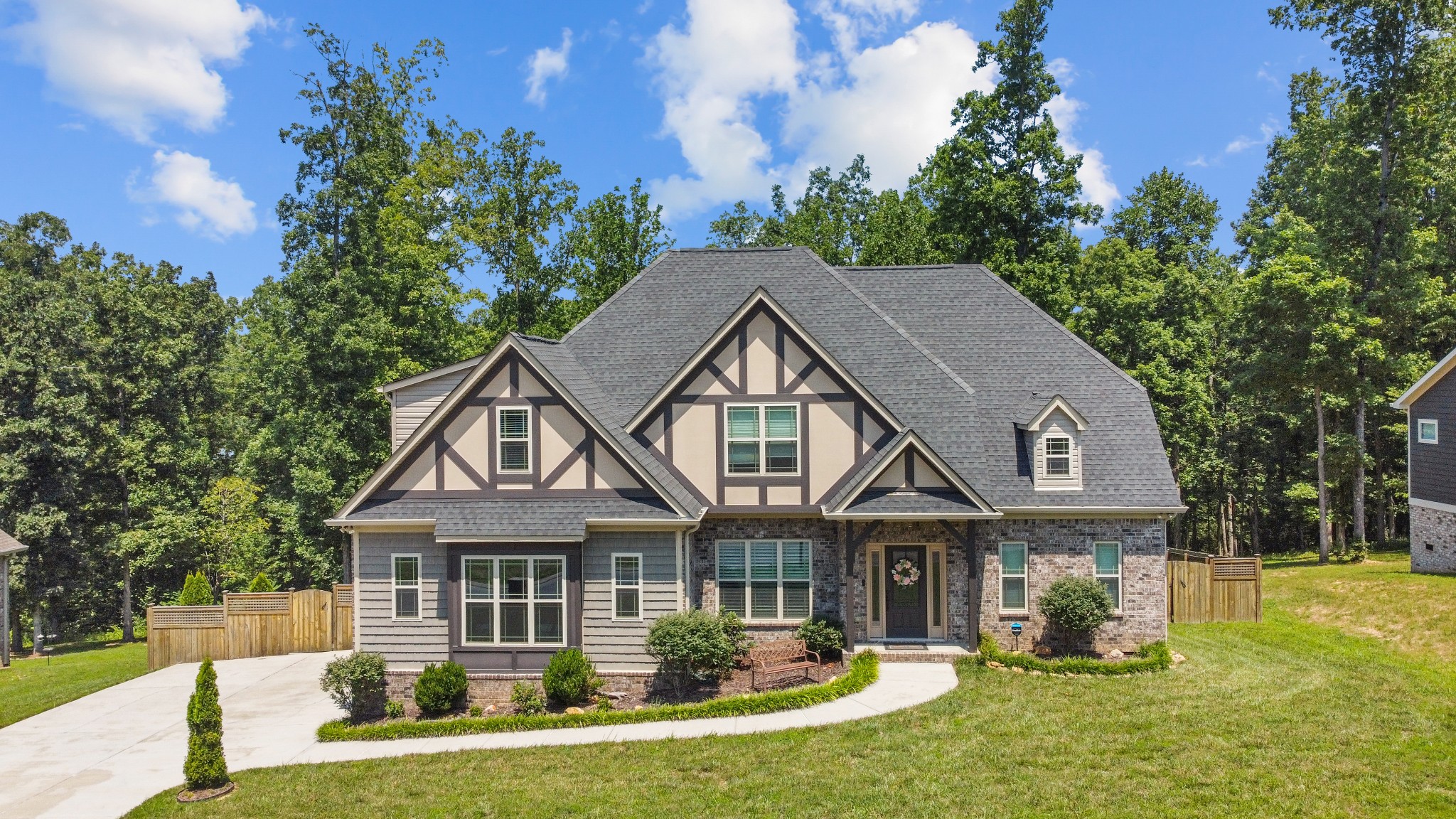 Homes and countryside in White Bluff, Tennessee for buyers and sellers exploring White Bluff real estate