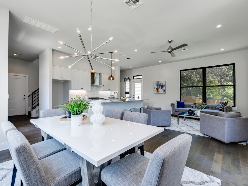 How To Buy A Home In Austin's Competitive Market header image.