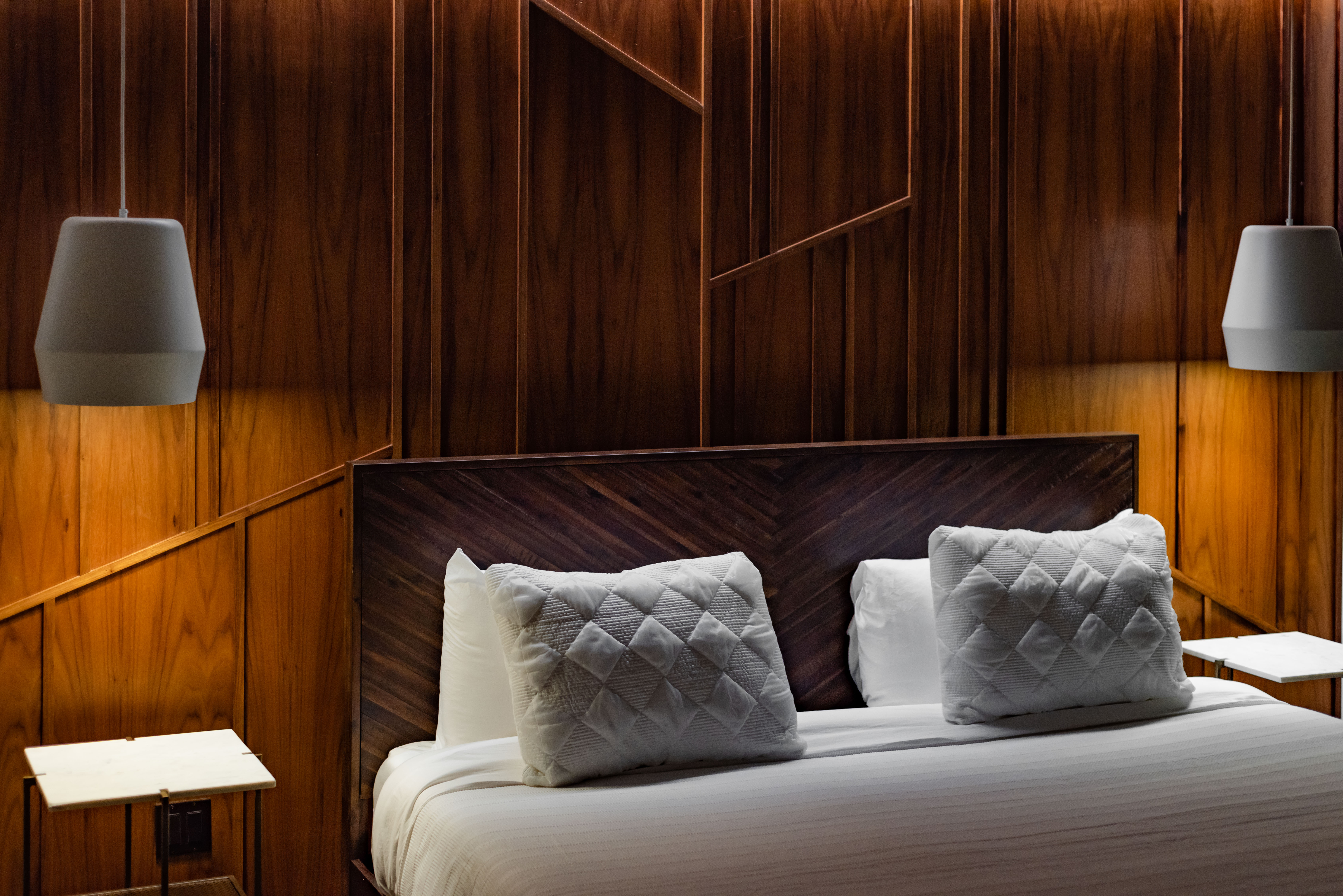 8 Problems to Look for in Older Homes header image.