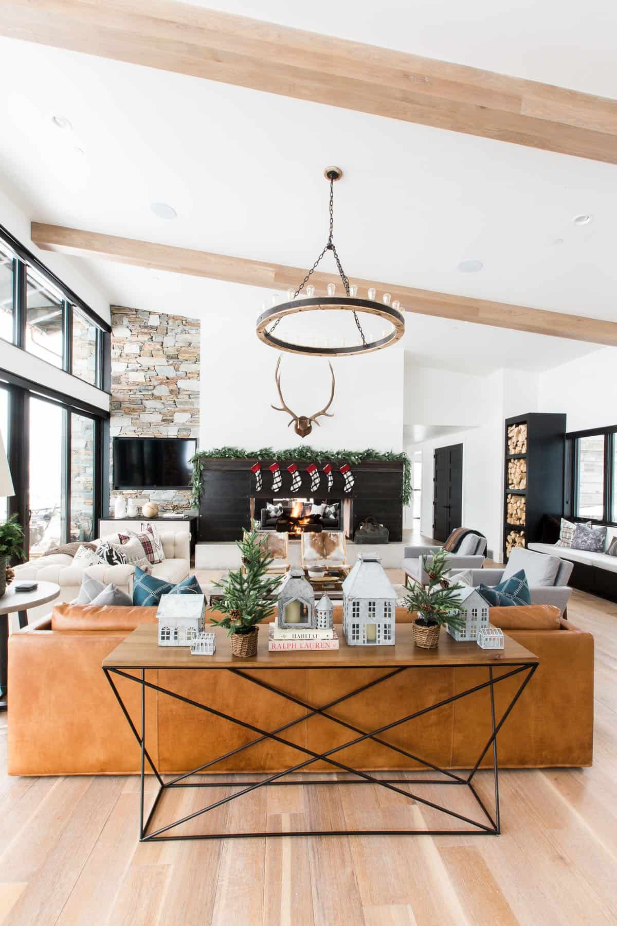 Deck the Halls: Decorating Tips to Sell Your Home Faster During the Holidays header image.