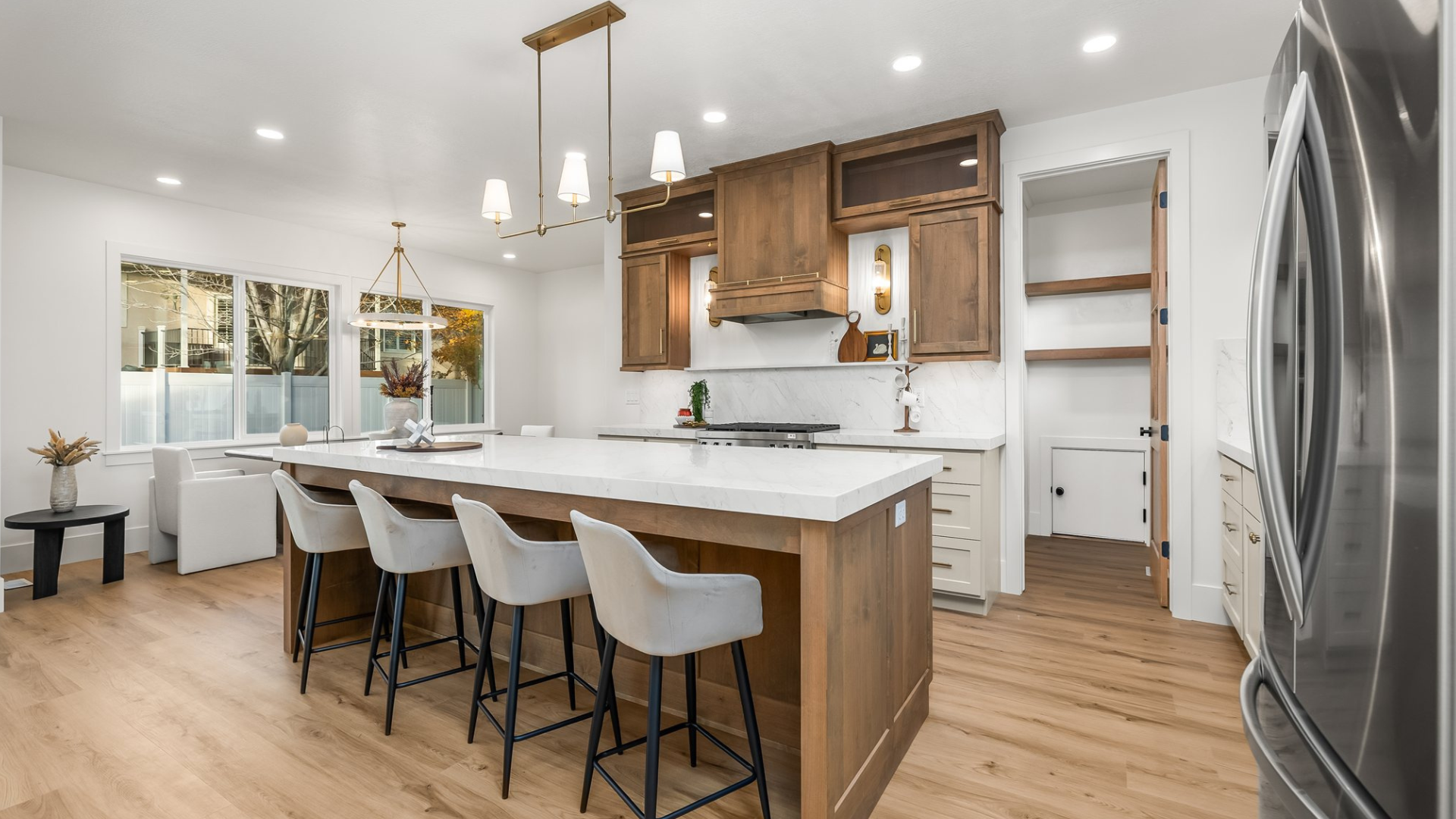 Best End of Year Builder Incentives You Don't Want to Miss header image.