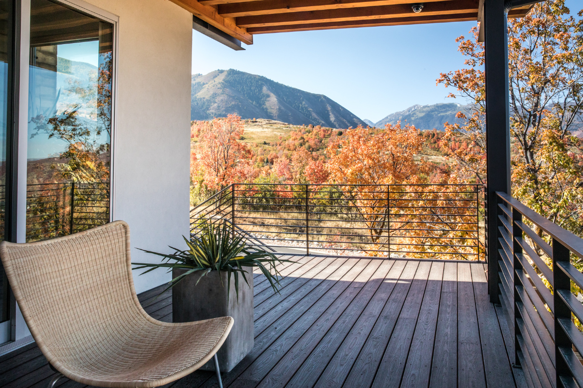 Buyer’s Guide: 8 Things to Look For at Your Next Open House header image.