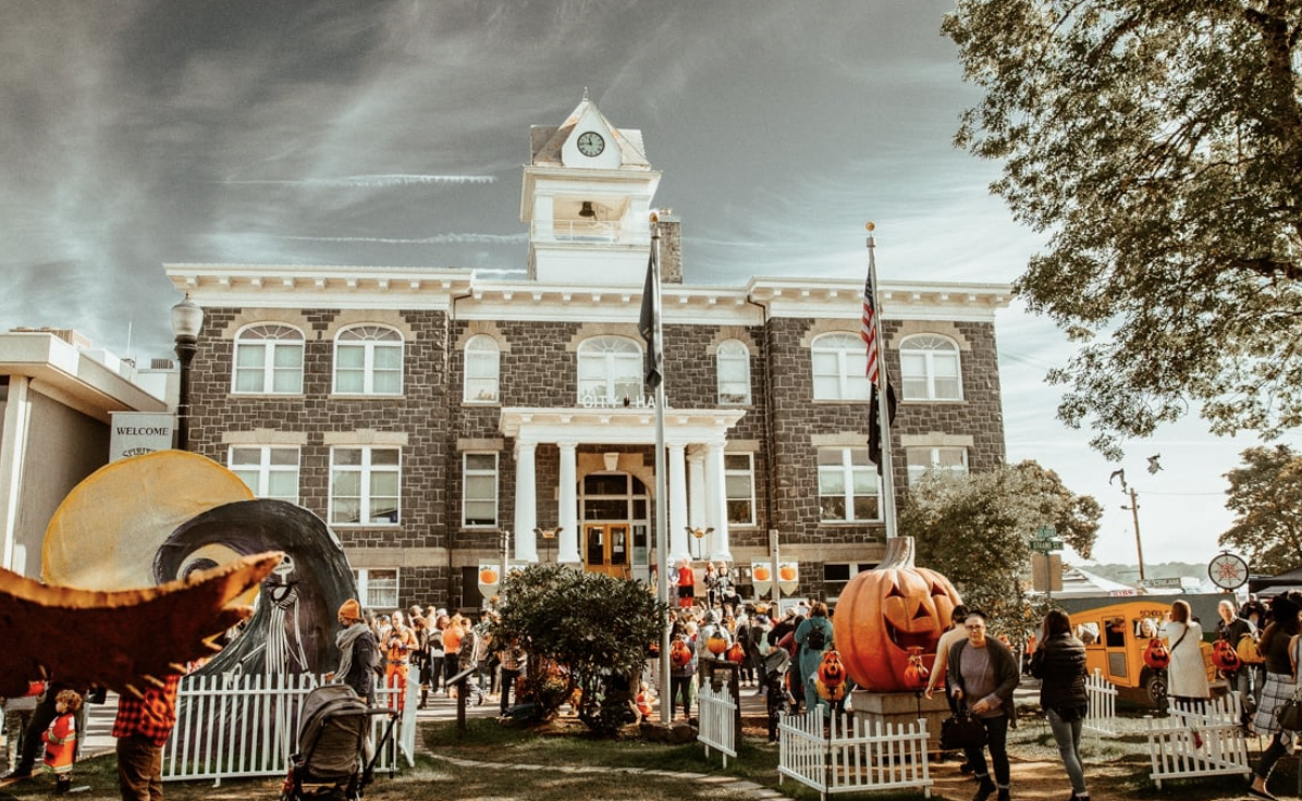 River Views & Small-Town Magic: Why St. Helens, Oregon Is a Hidden Gem Near Portland header image.