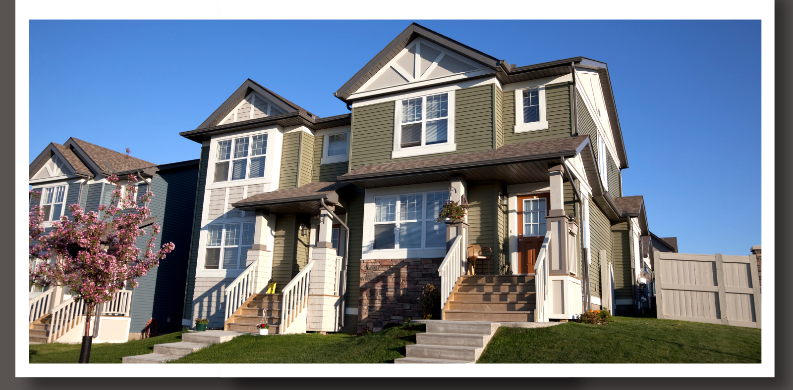 The Pros and Cons of Homeowners Associations (HOAs) header image.
