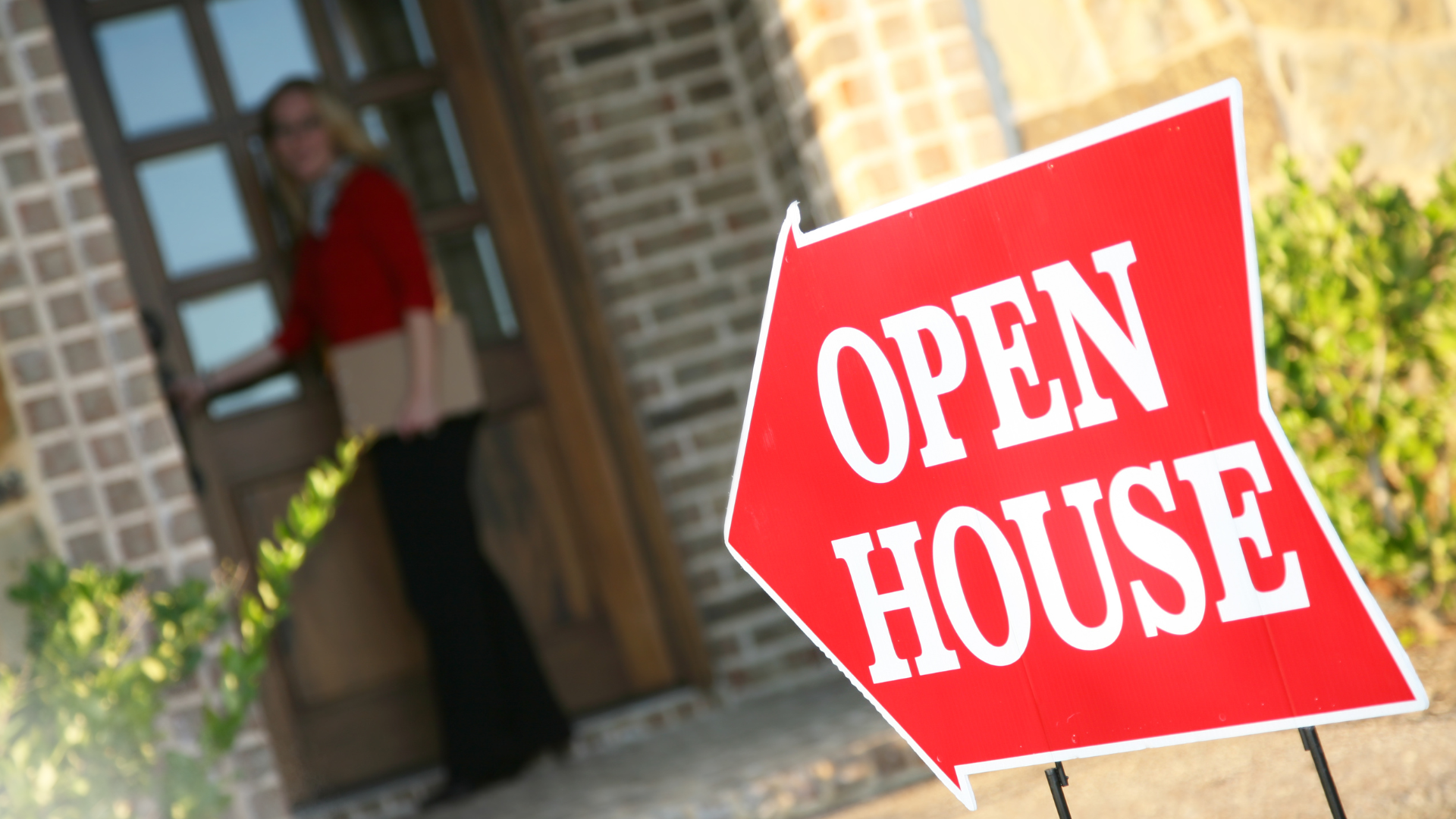 Why Should I Hold An Open House When Listing My Home for Sale? header image.