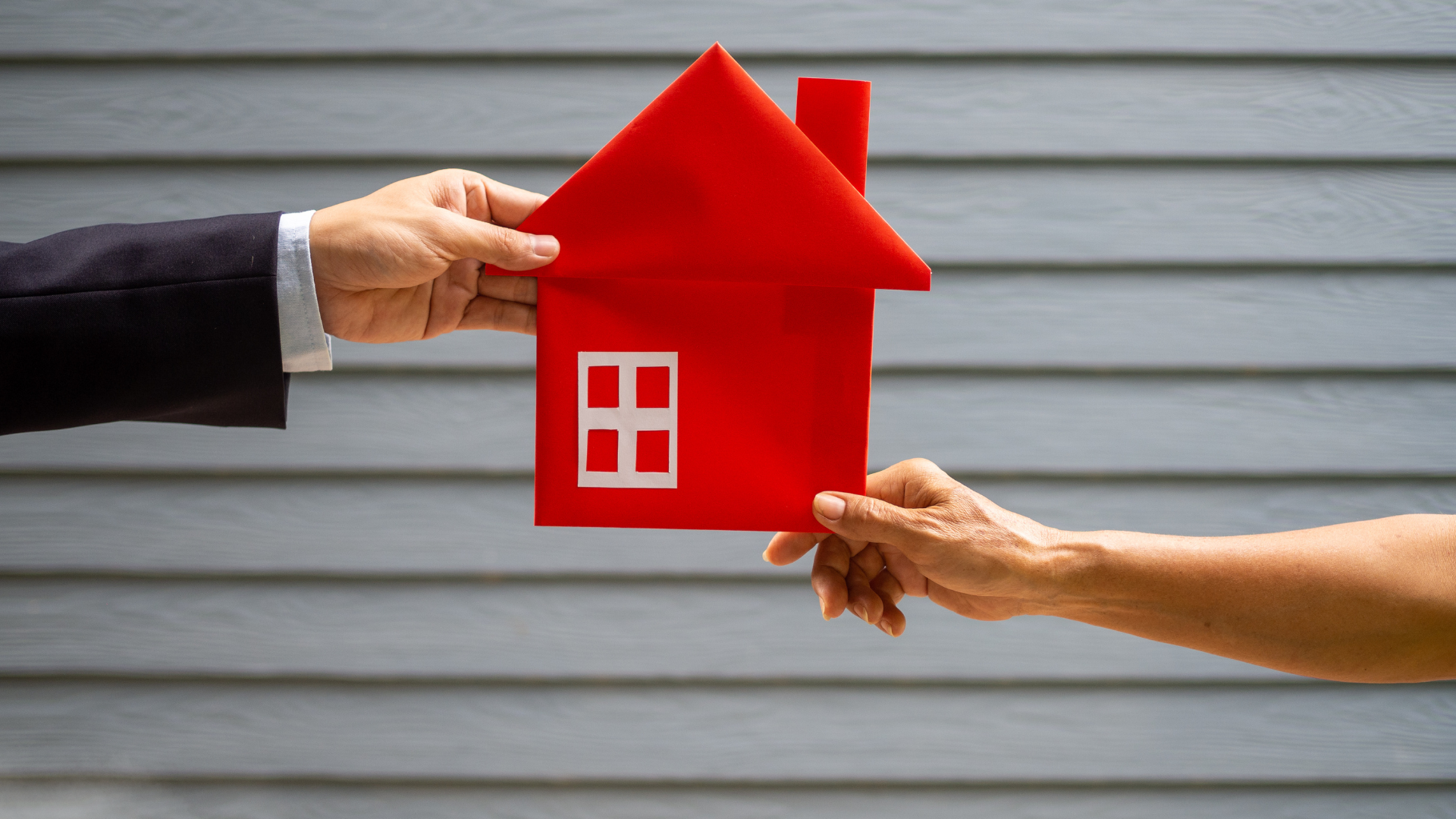 How Do I Handle Multiple Offers on My Home?  Smart Strategies for Home Sellers in a Competitive Market header image.