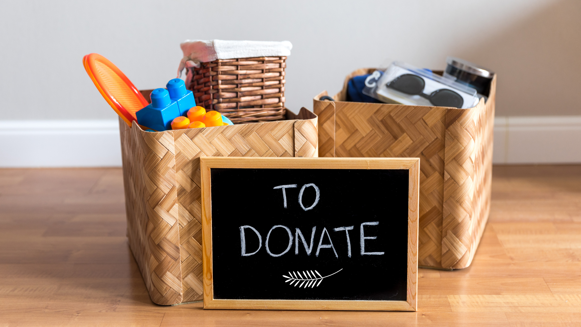 How to Declutter and Organize Your Home After the Holiday Season header image.
