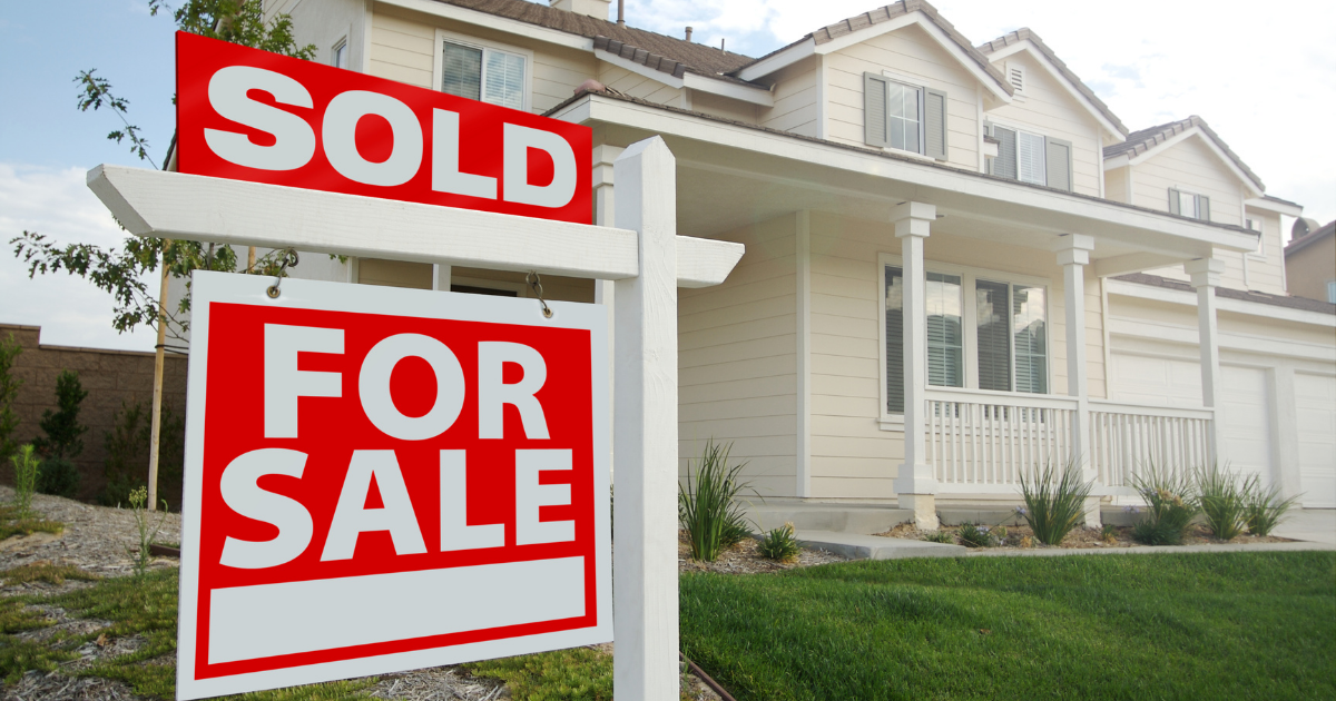 How to Buy and Sell a Home at the Same Time (Without Everything Falling Apart) header image.