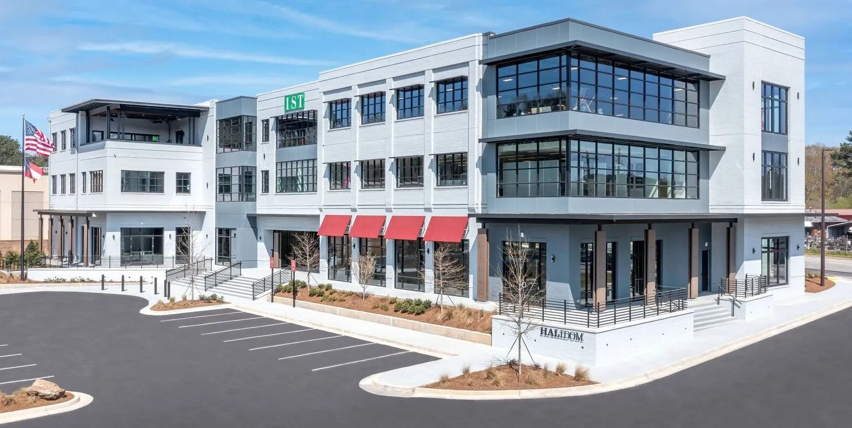 Halidom Eatery: A New Food Hall Coming to Southeast Atlanta header image.