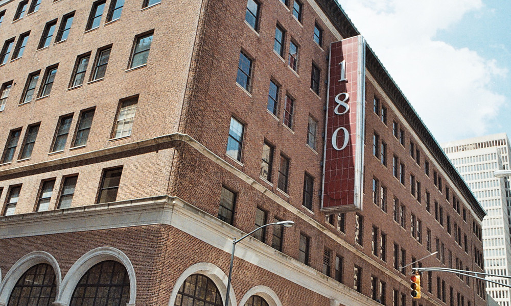 Skol Brewing Company and Valhalla Social to Open in Historic 200 Peachtree Building header image.