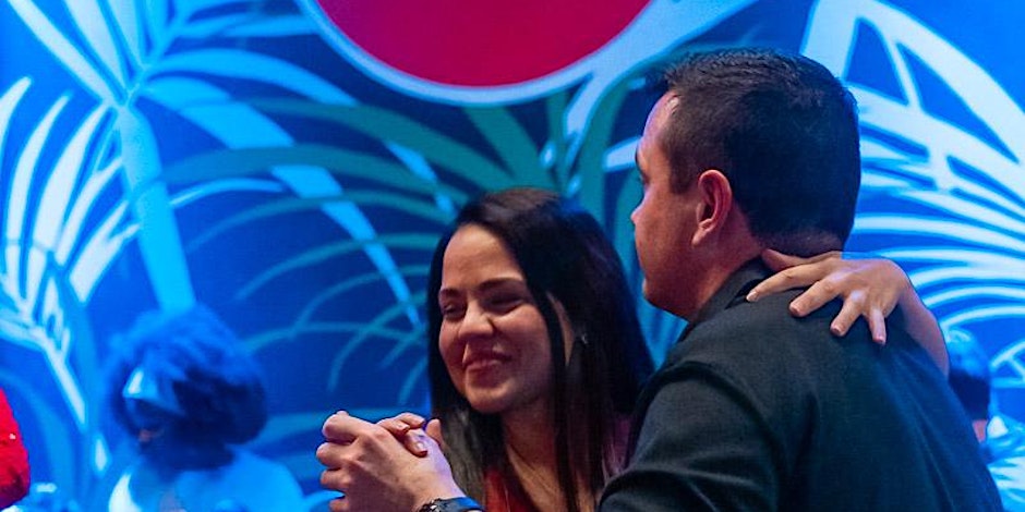 Celebrate 3 Kings Day with El Super Pan and Ser Familia header image.