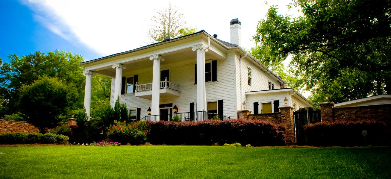 Magical Breakfast with Santa at Carl House header image.