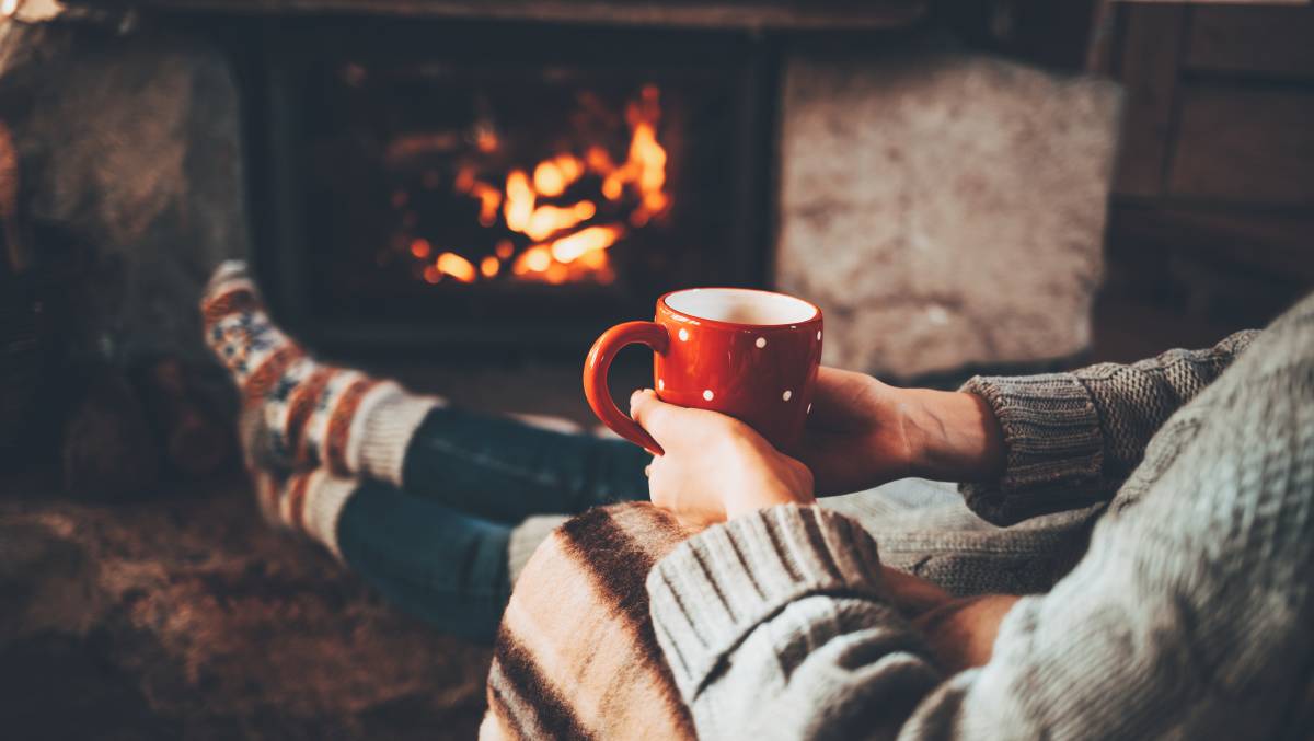 8 TIPS FOR ACHIEVING MAXIMUM COZINESS header image.