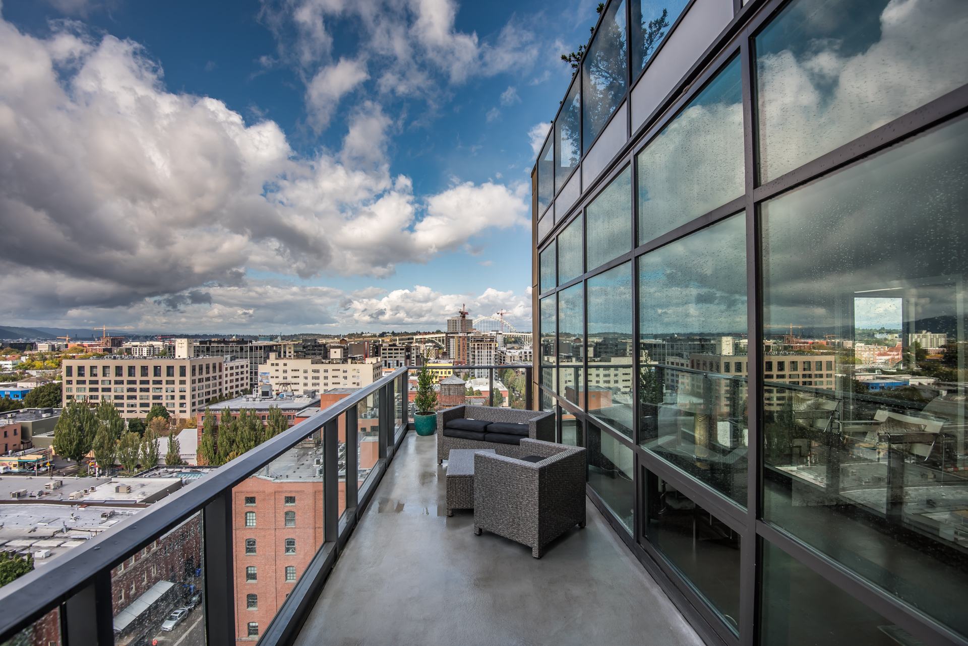 TOWNHOUSE VS. CONDO: WHICH SHOULD YOU BUY? header image.