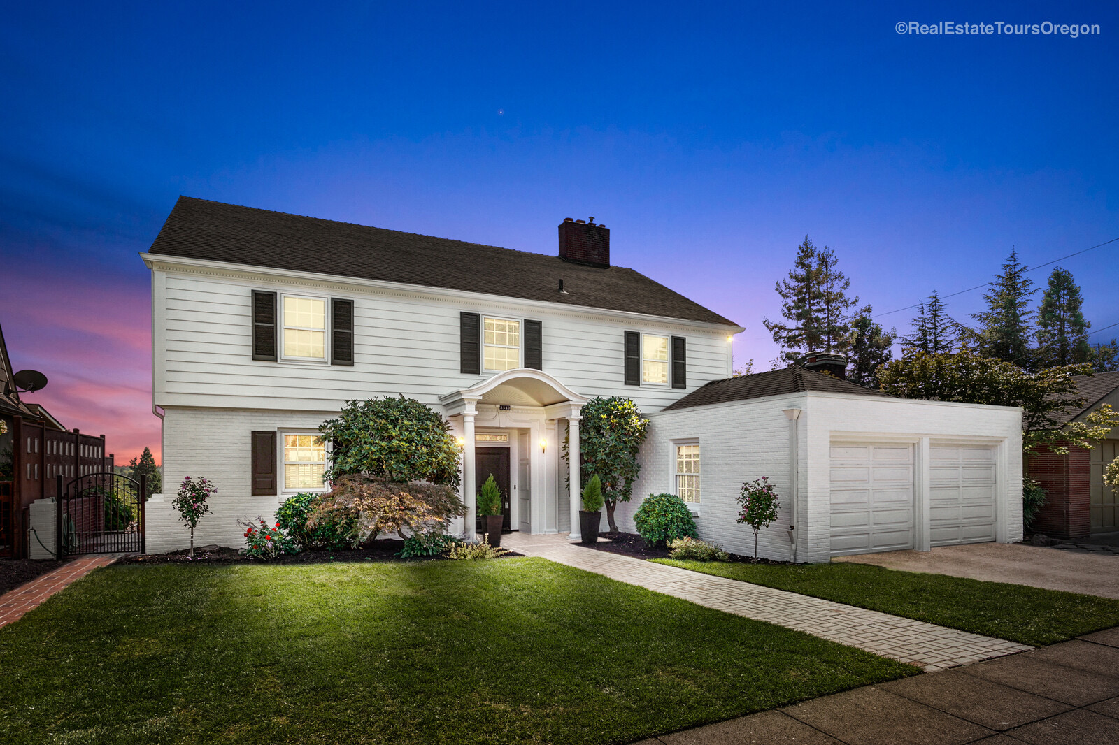 4 THINGS TO CONSIDER WHEN YOU'RE BUYING & SELLING AT THE SAME TIME header image.