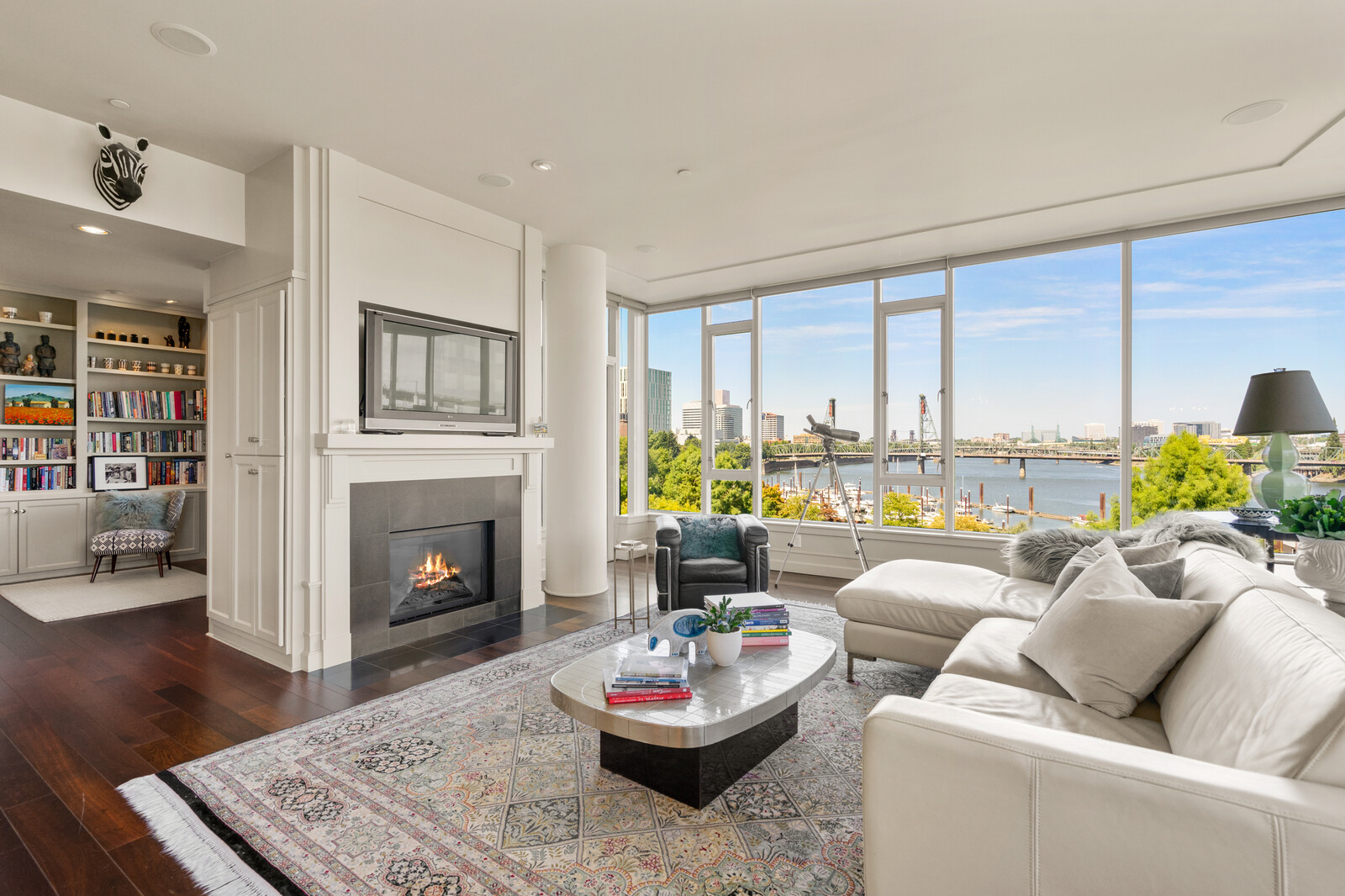 BUYING A CONDO IN THIS RED HOT MARKET header image.