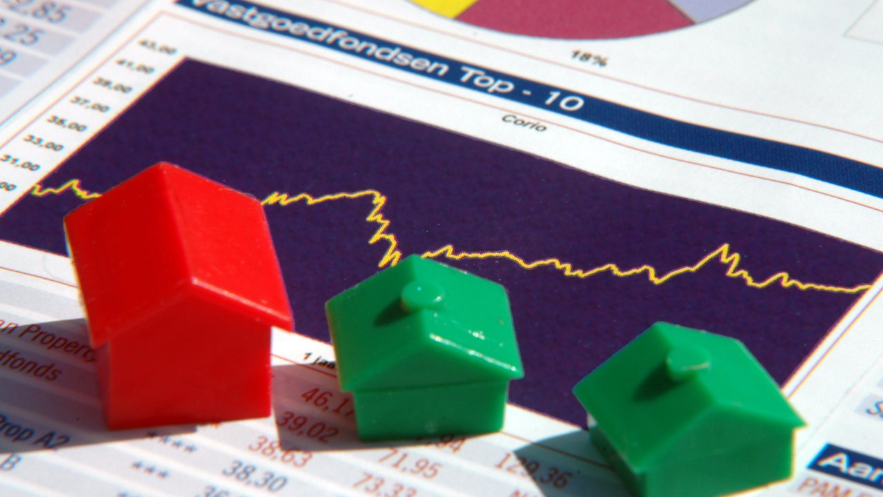 Mid Year Market Update 2025 header image.