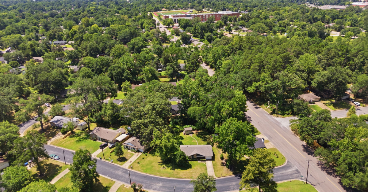 Moving to Tyler, Texas: What Homebuyers Need to Know header image.