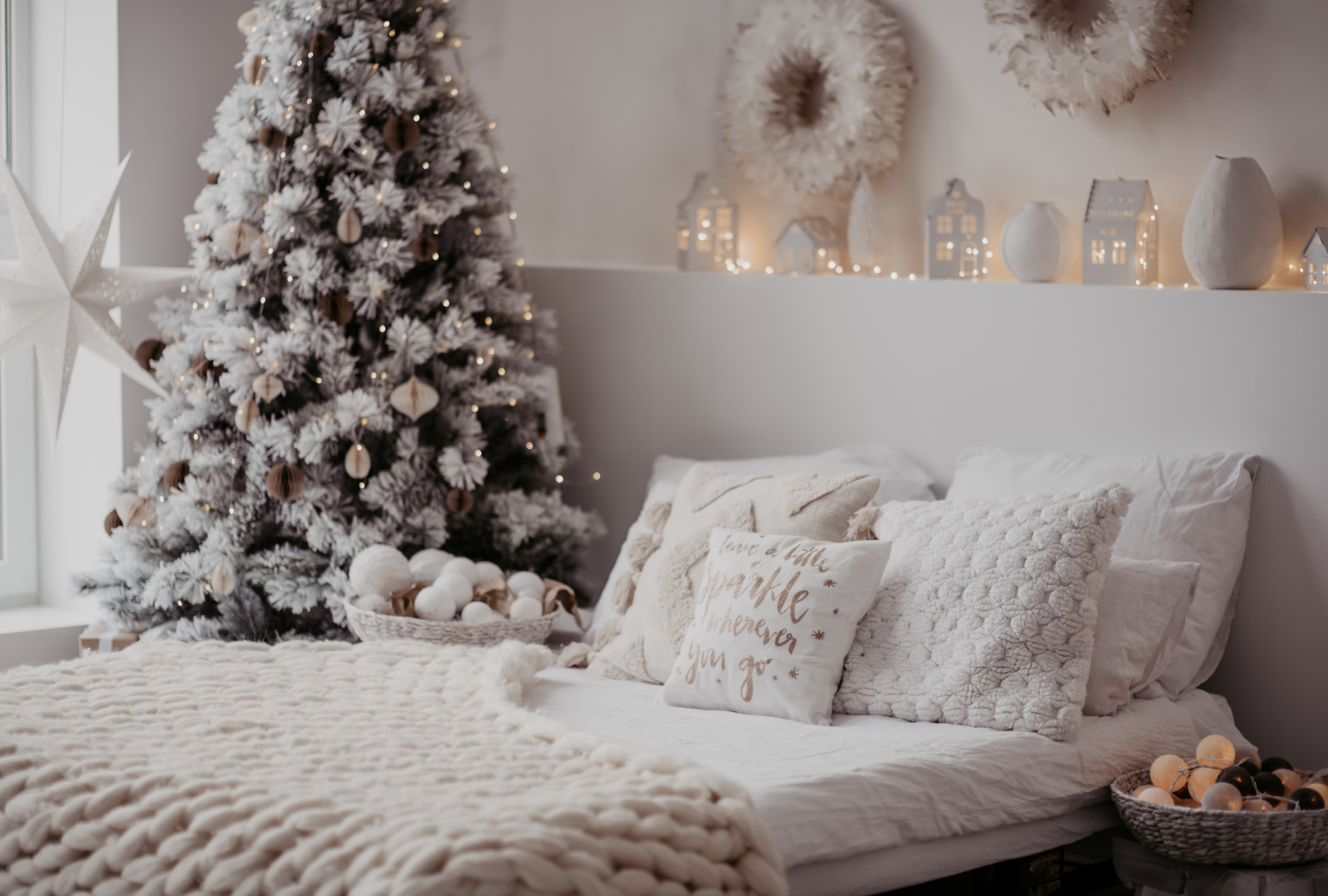 8 Tips For Holiday Decorating header image.