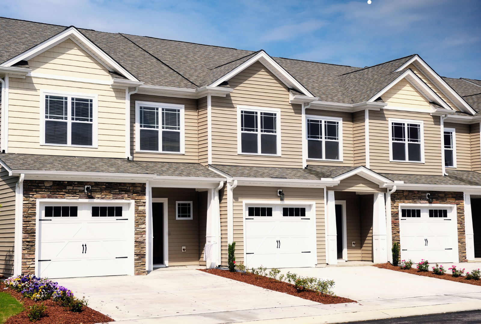 Why Townhomes Are a Popular Choice for First-Time Buyers in Gainesville & North Central Florida header image.