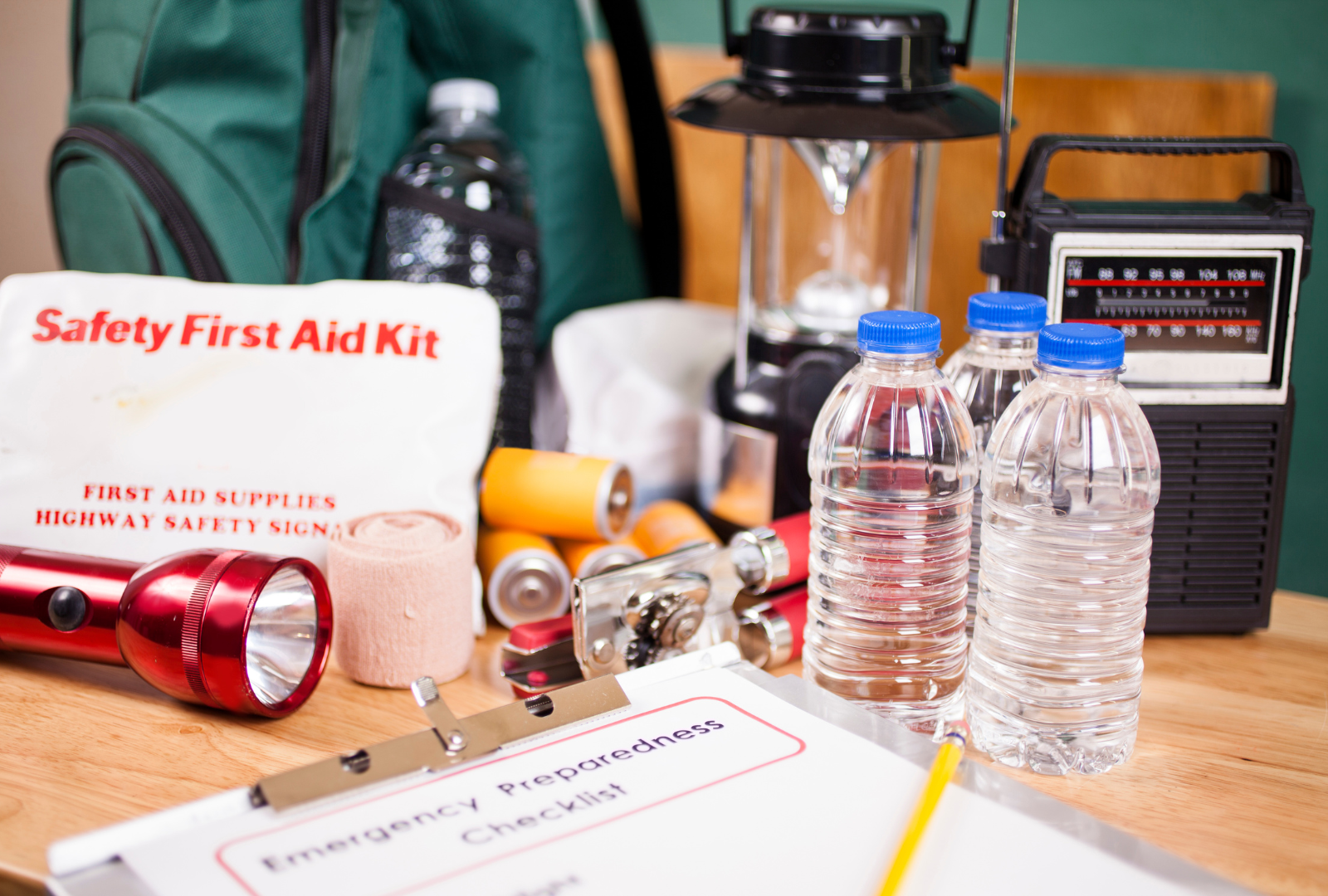 How To Prepare For Hurricane Season header image.