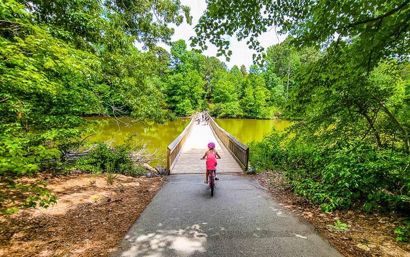 TOP 3 REASONS PEOPLE MOVE TO Raleigh header image.
