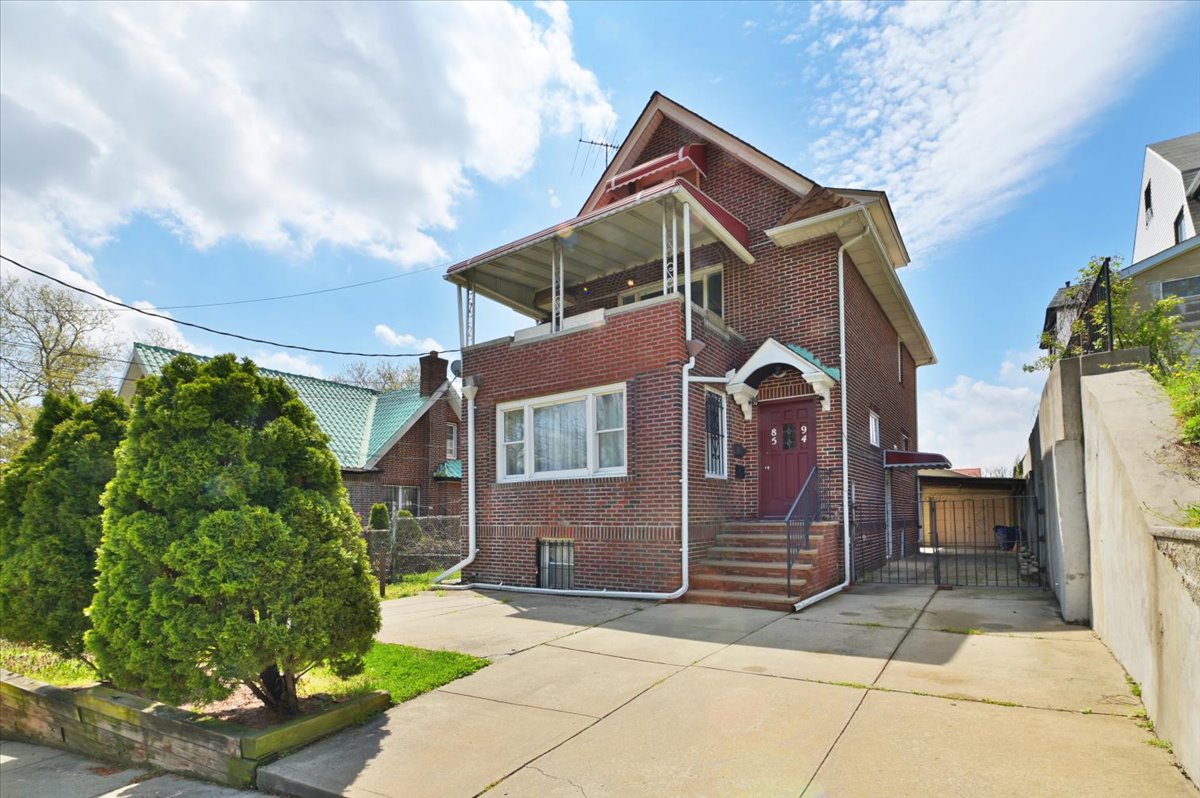 Downpayment programs for home buyers in New York header image.