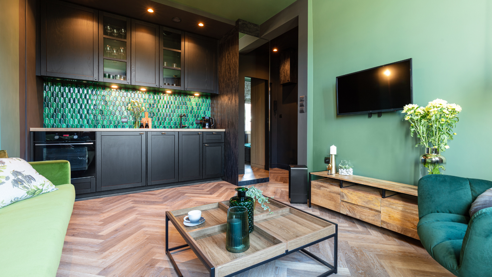 Nest to Impress: Why Staging is Crucial for Home Sellers This Spring header image.