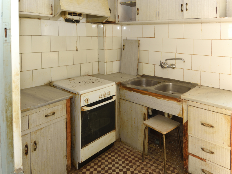 outdated kitchen