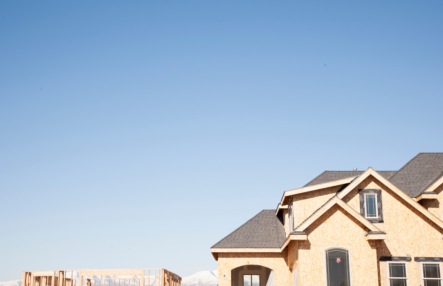 Buyers and Sellers: What You Need to Know About the New Hampshire Real Estate Market header image.