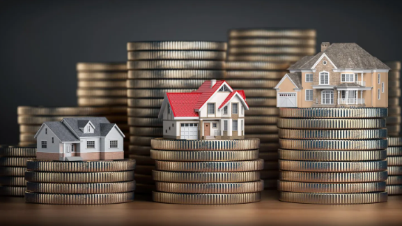 Renting vs. Buying: Which is the Smarter Choice Now? header image.