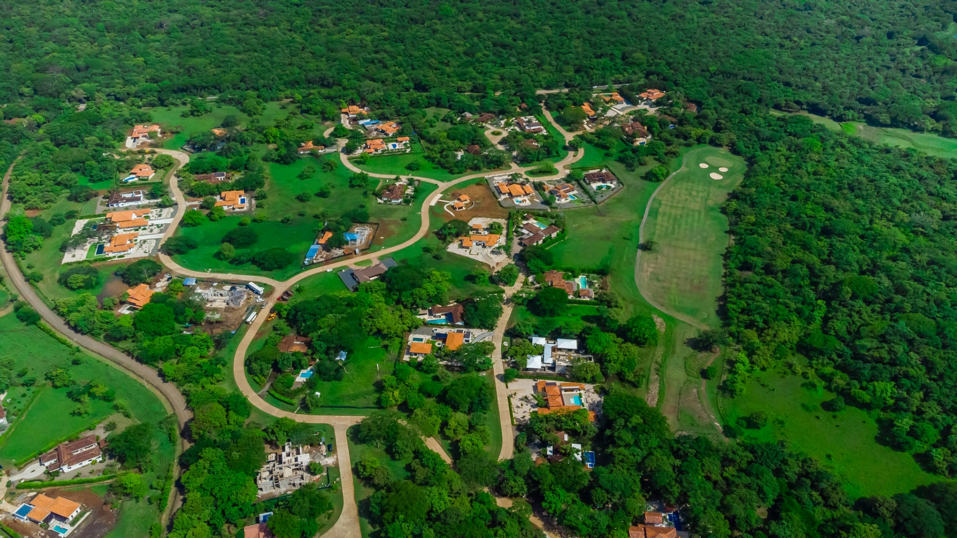 Exploring Real Estate Opportunities in Costa Rica header image.