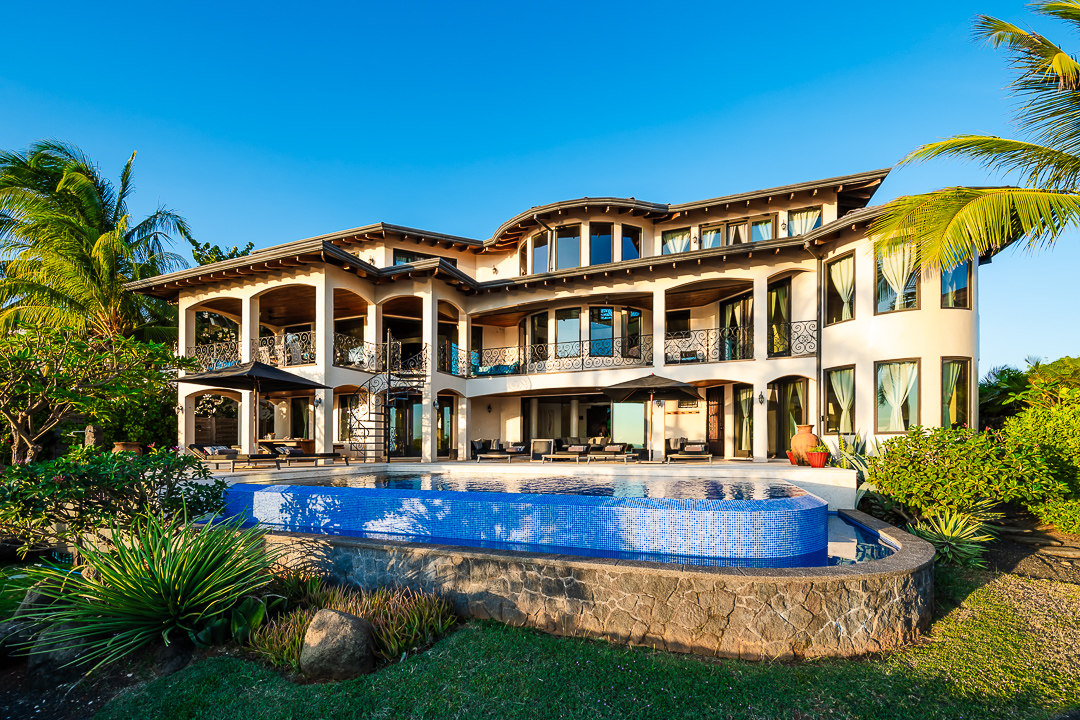 Benefits of Owning Property in Costa Rica header image.