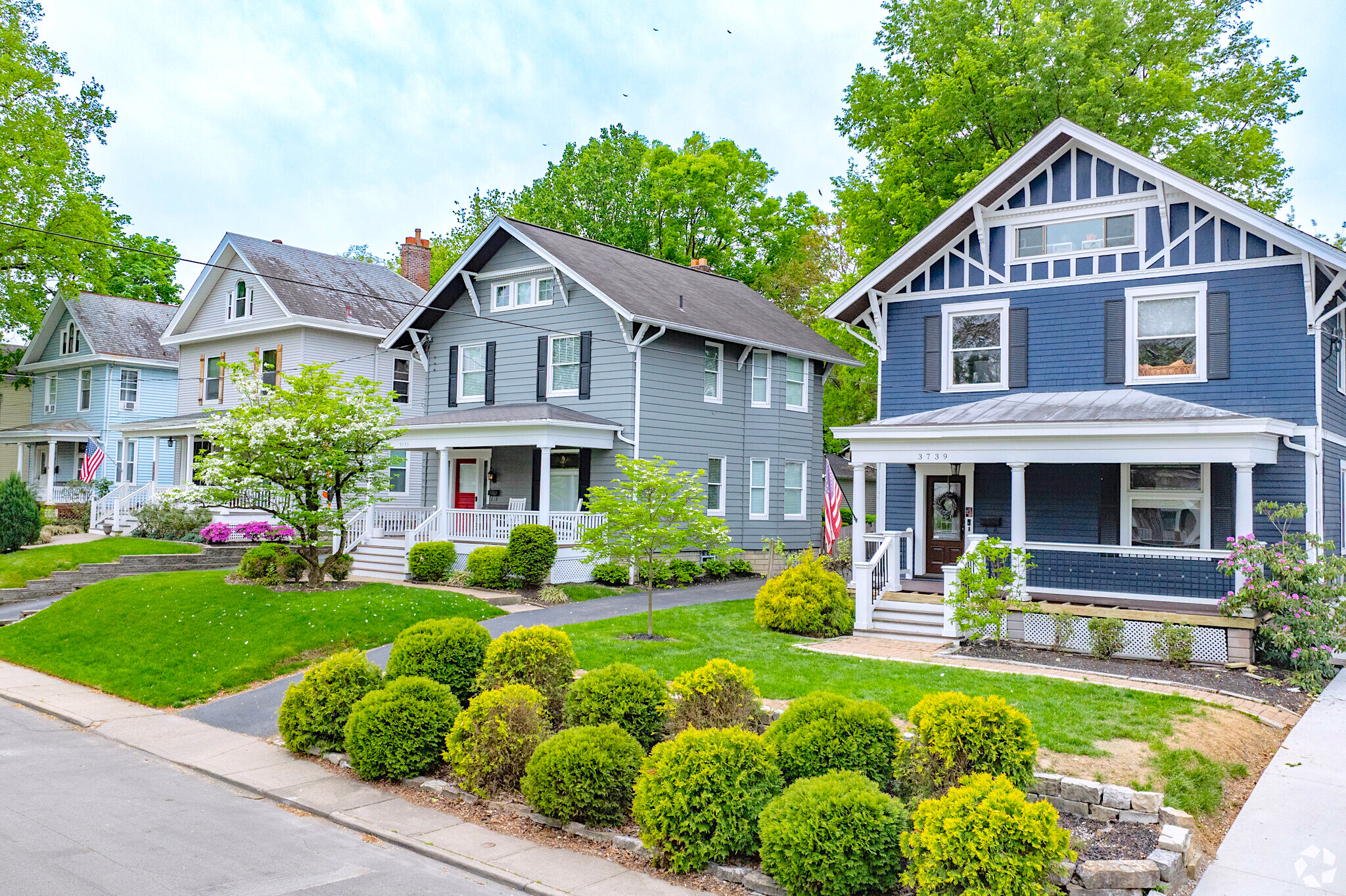 #1 Real Estate Agent in Oakley 45209 header image.