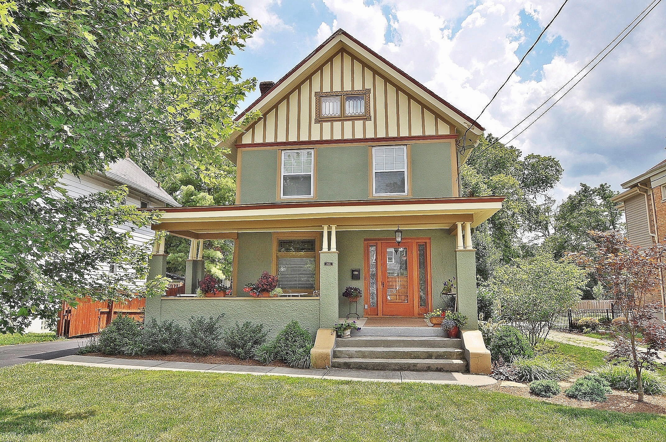 Hyde Park Real Estate Update header image.