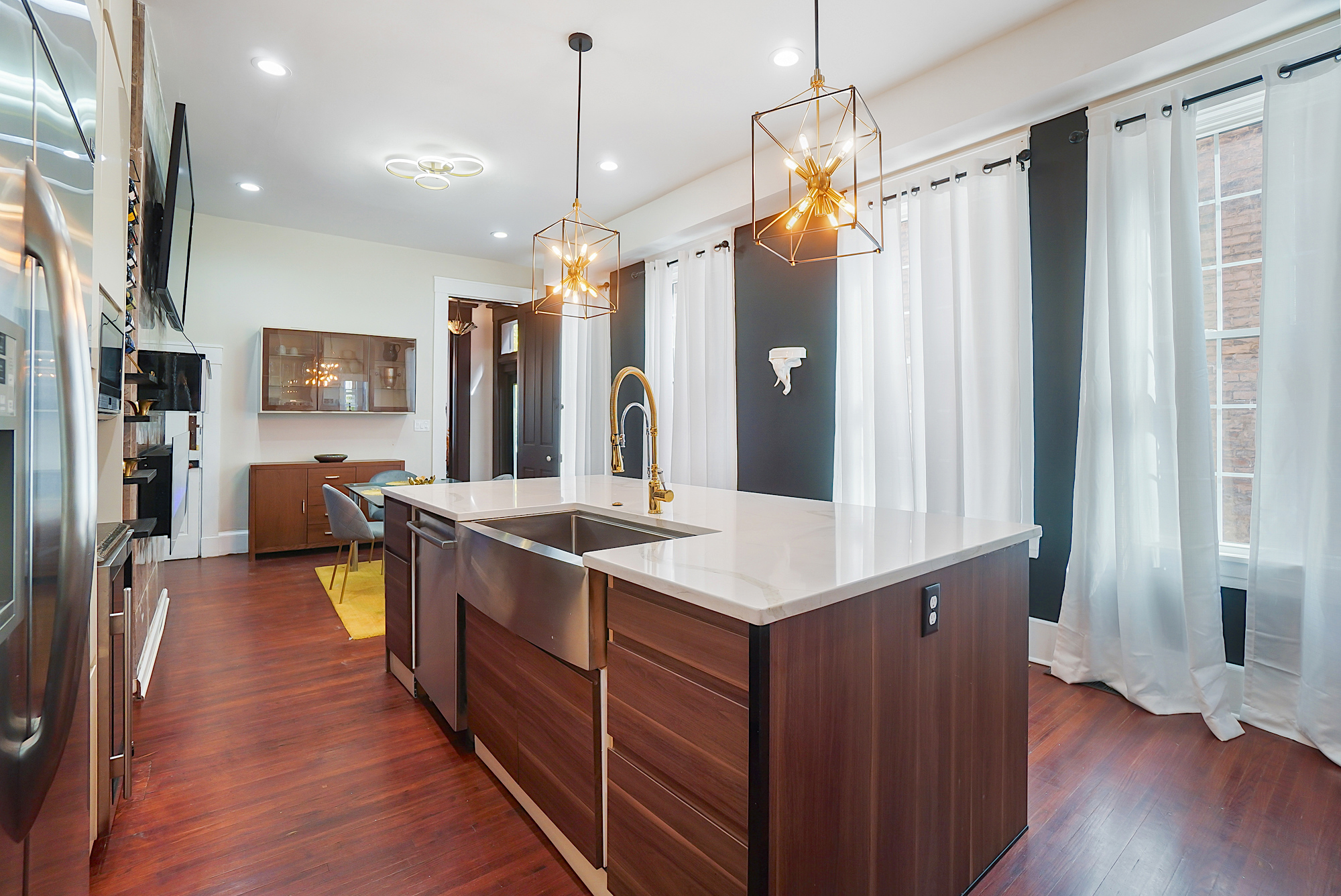 Historic Home in Downtown Cincinnati header image.