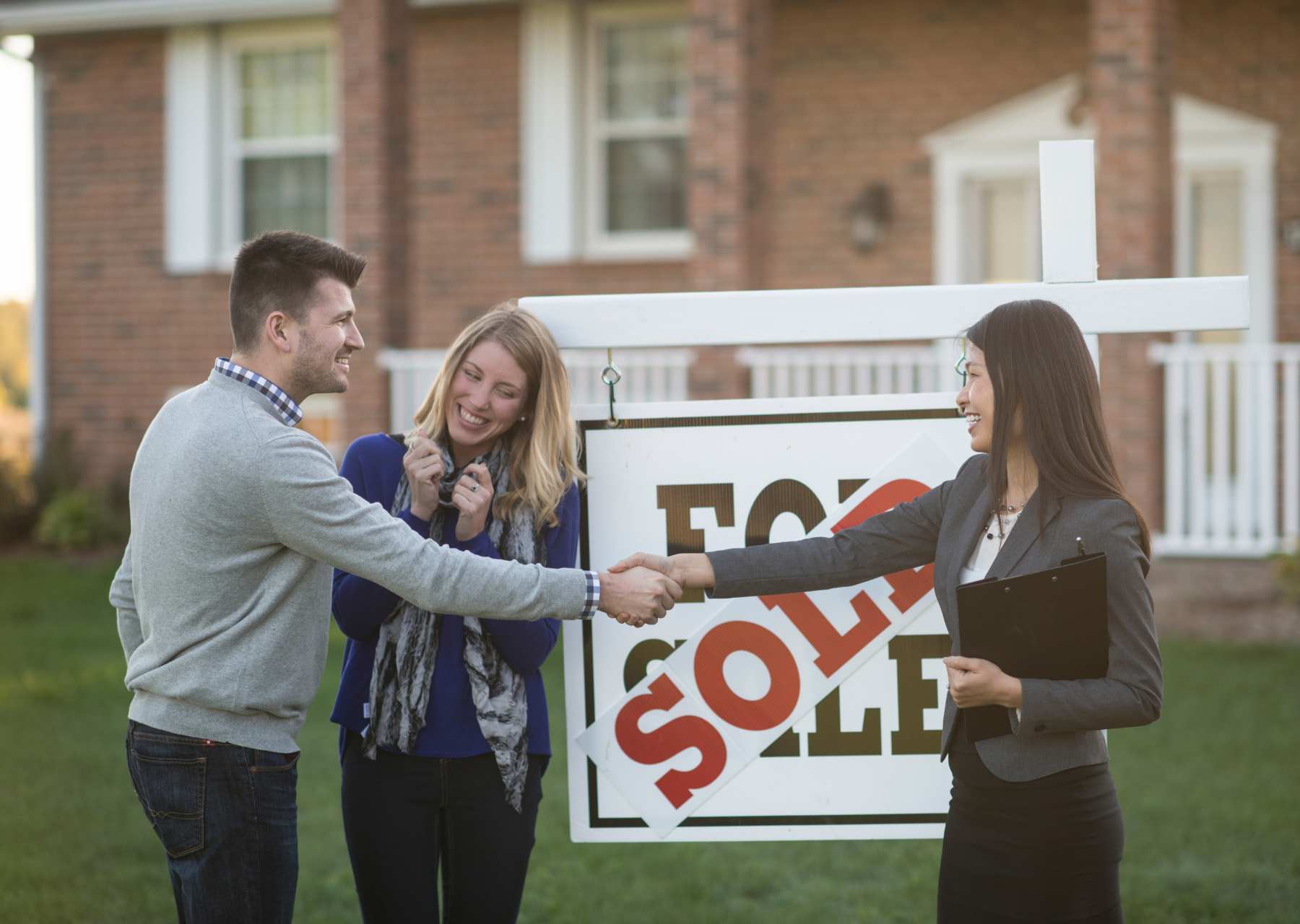 How To Sell Your Home Quickly Without Sacrificing Price header image.