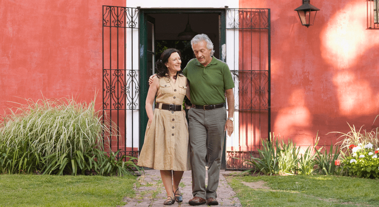 ¿Debería vender o alquilar su casa? header image.
