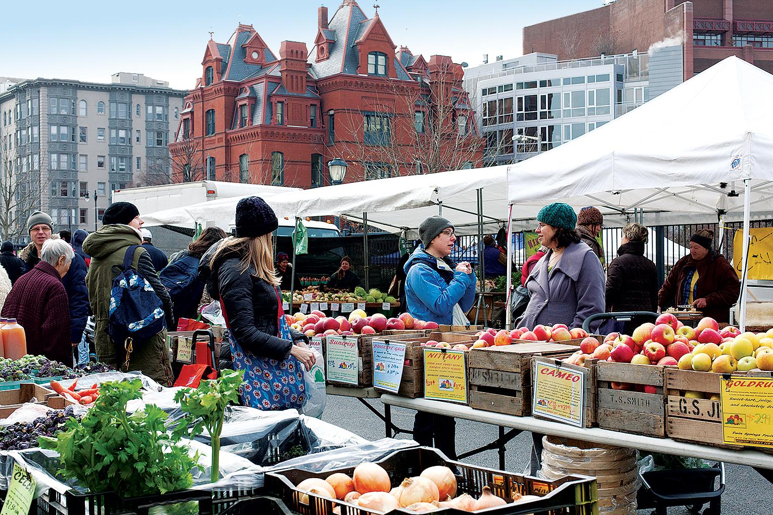 Why Community Is Becoming One of DC’s Biggest Selling Points header image.
