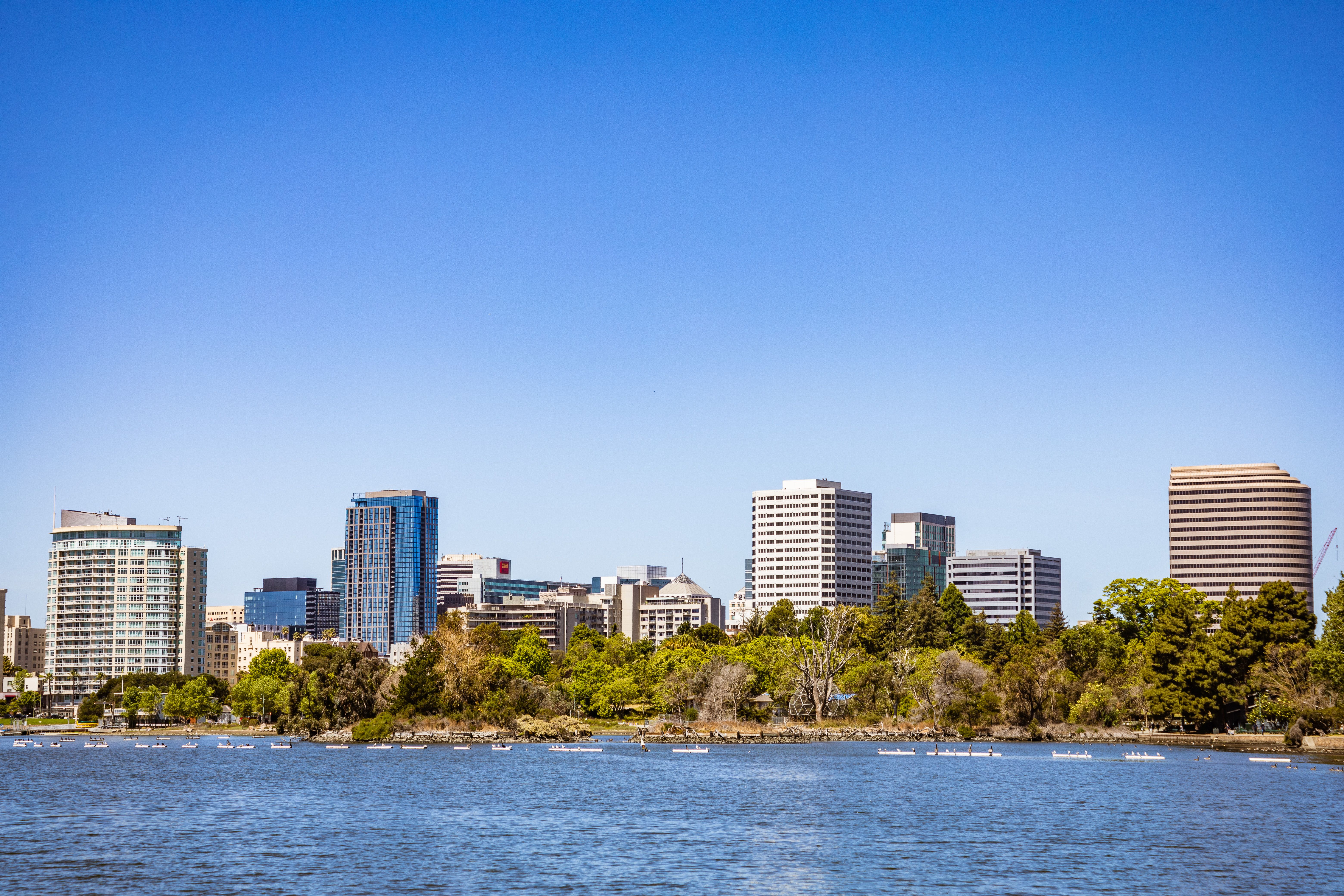 Oakland vs. the Peninsula: Price, Commute, and Lifestyle Compared header image.