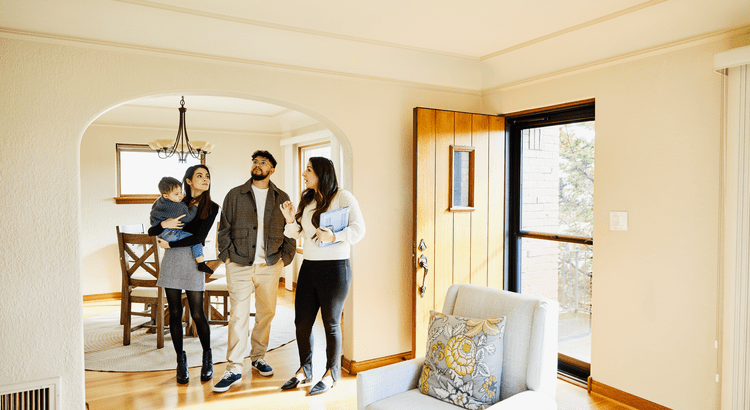 Should You Still Expect a Bidding War? header image.
