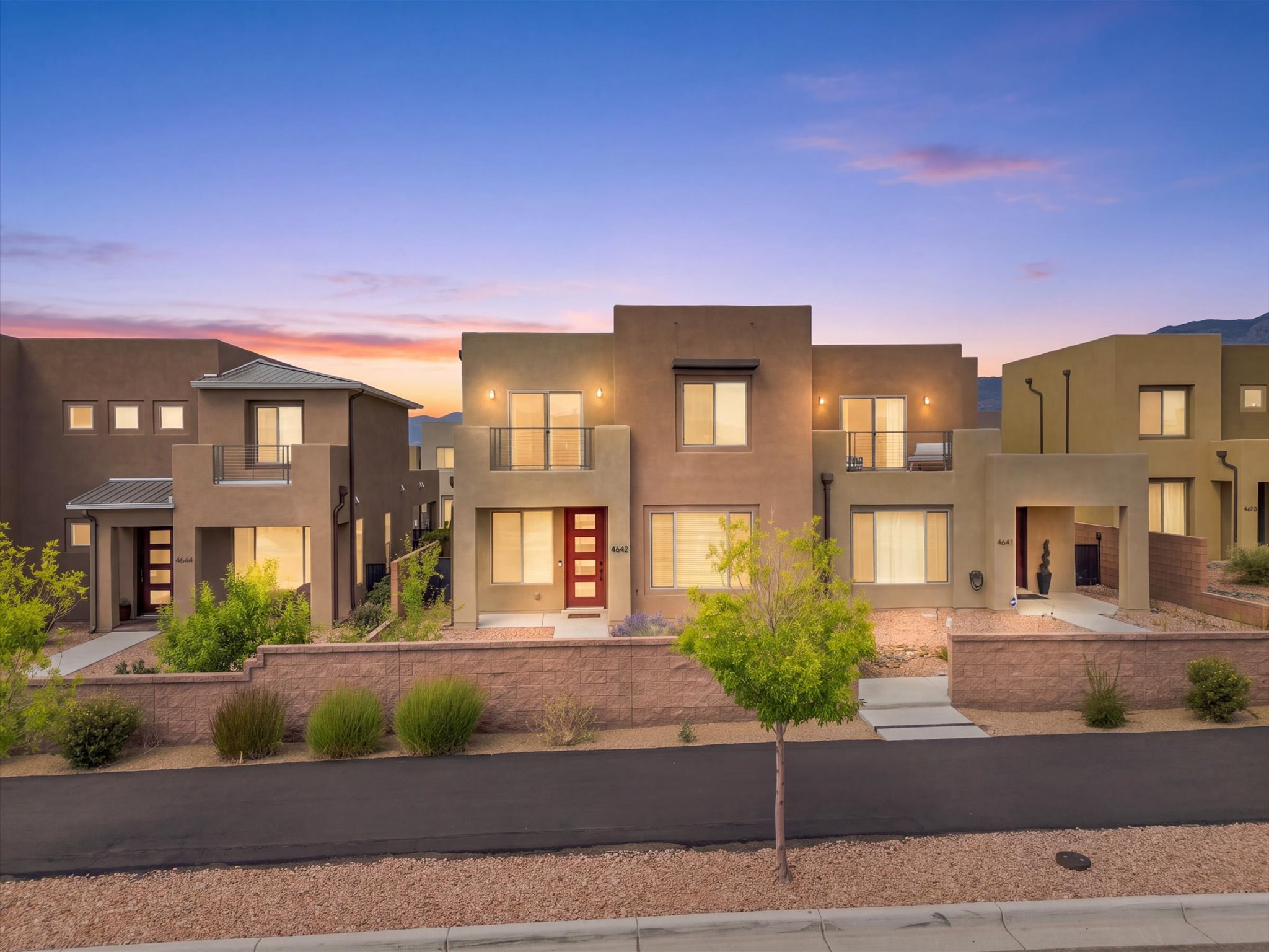 4642 Rail Runner Road Santa Fe, NM 87507