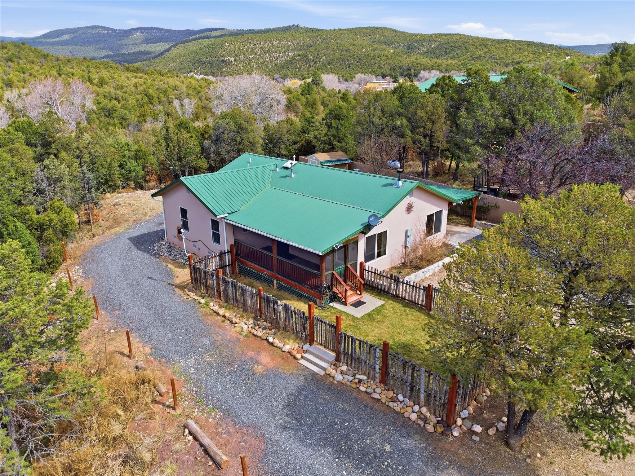 72 Camino Rincon Pecos, NM 87552