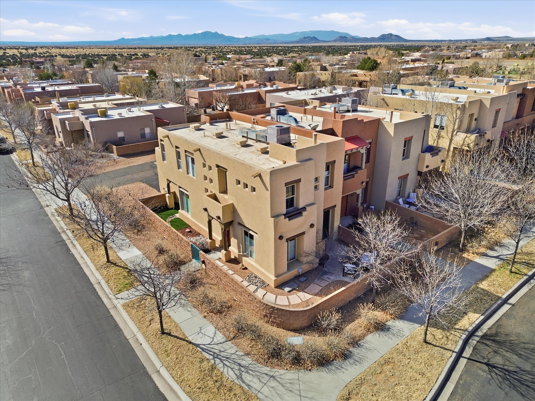 41 Victorio Peak Santa Fe, NM 87508