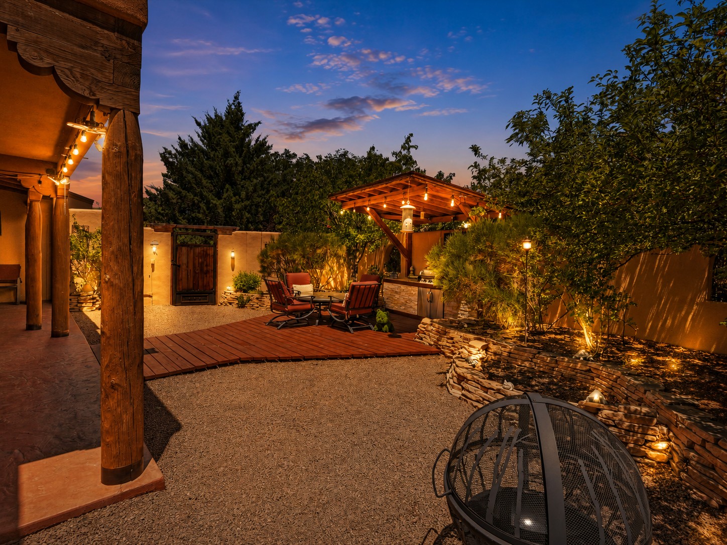4738 Highlands Loop Santa Fe, NM 87505