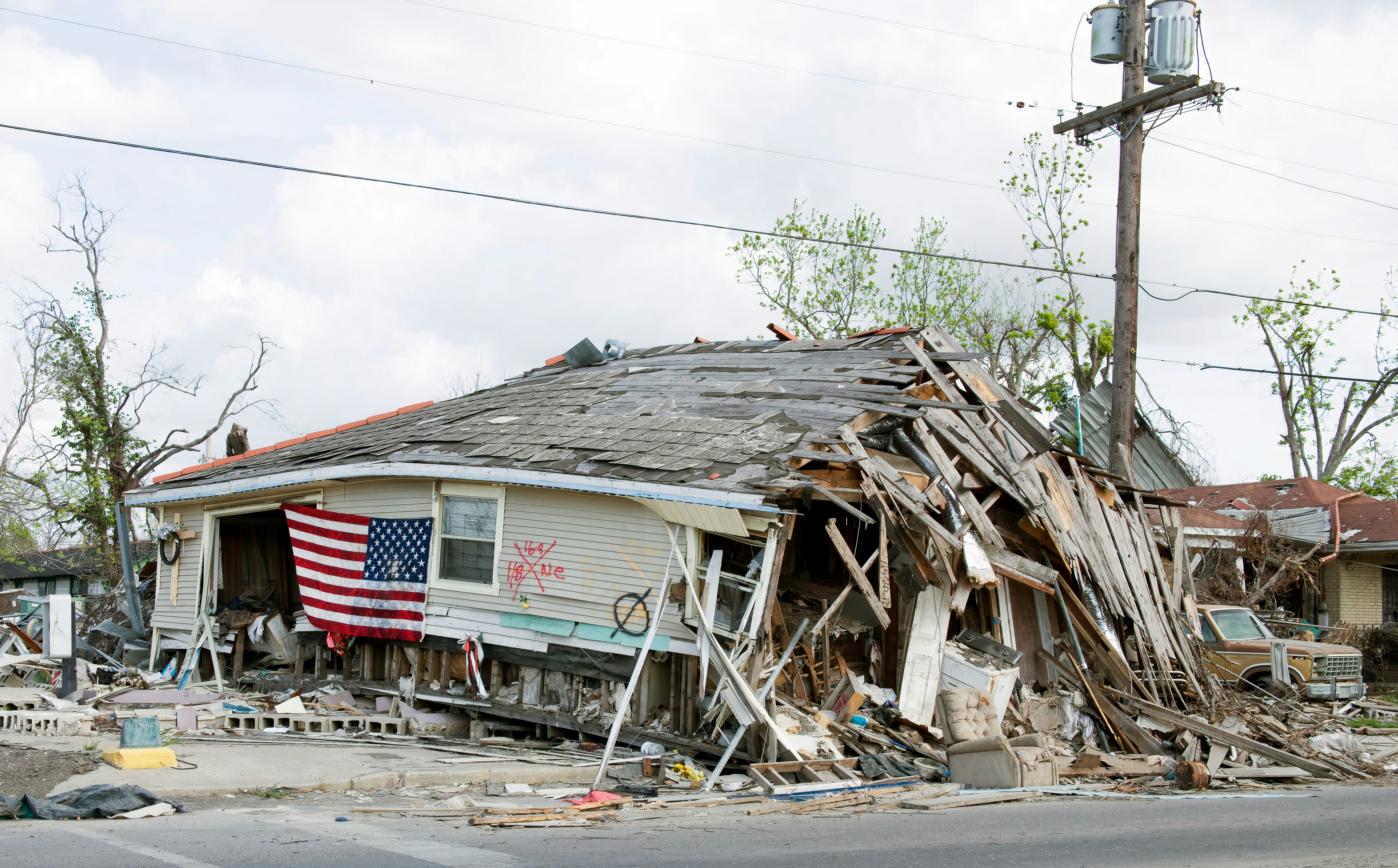 Hurricane-Resilient Real Estate: Post-Ian Building Standards in SW Florida header image.