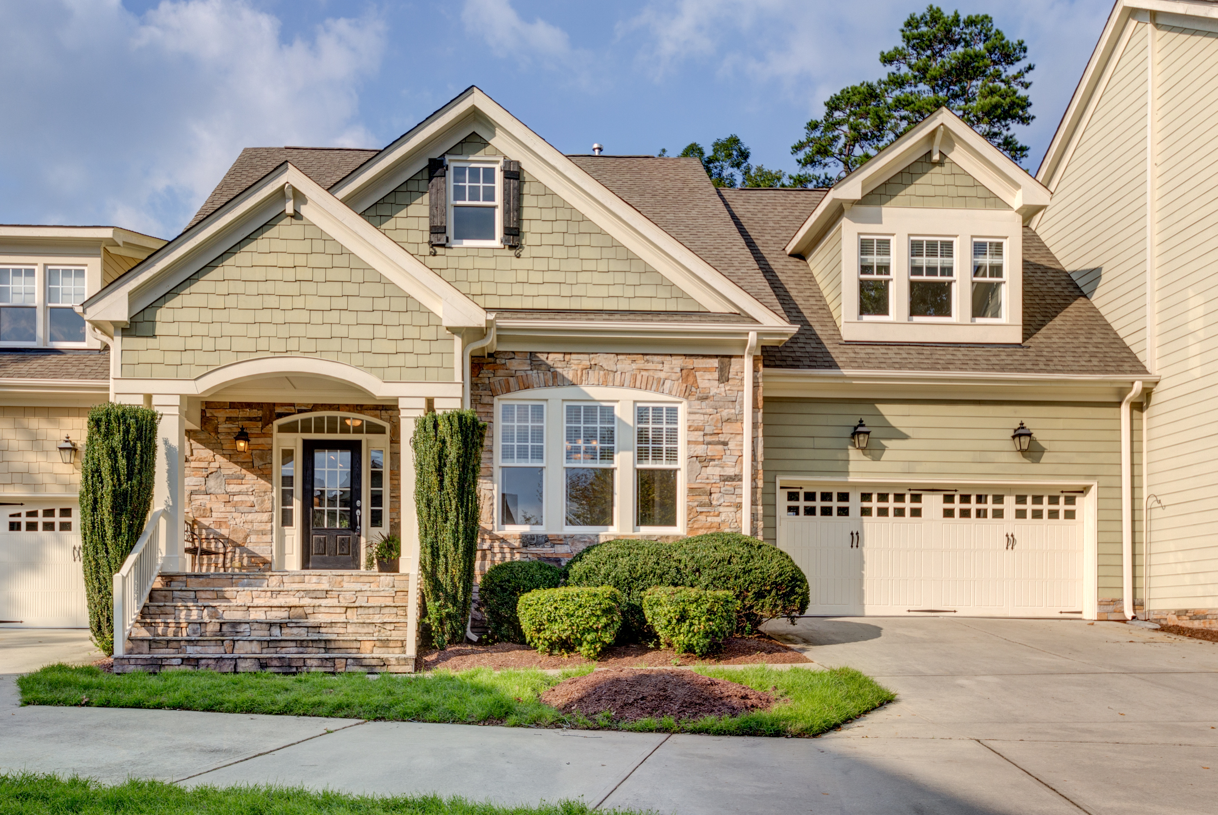 Staging to Sell Your Home Fast! header image.