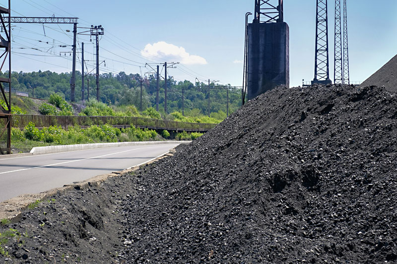 UT Researchers Find Key Ingredient for Phones and Other Tech in Coal Ash header image.