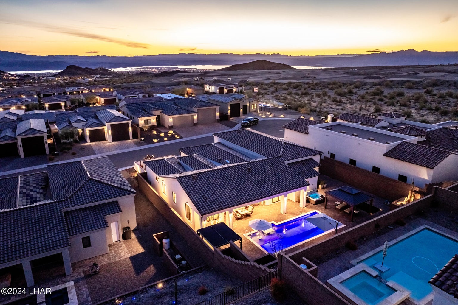 Exploring Havasu Foothills Real Estate: The Ultimate Guide to Lake Havasu’s Luxury Neighborhood header image.