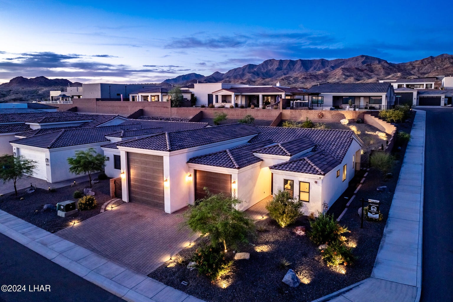 Buying a Home in Lake Havasu City? Here’s Everything You Need to Know header image.